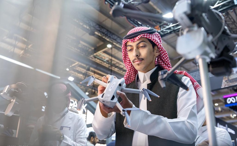 ملهم .. أرض التقنية والصقور والشركات المليارية