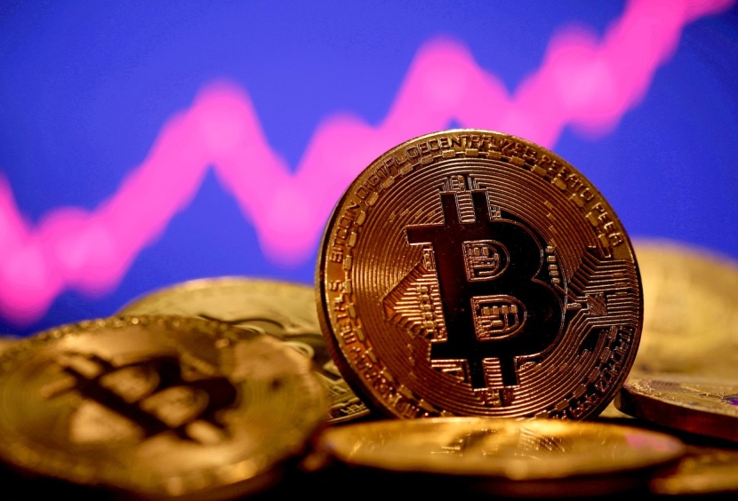 ارتفاع سعر بيتكوين إلى مستوى قياسي جديد بلغ 72968 دولارا