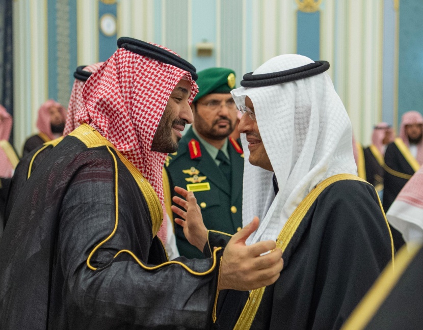 ولي العهد يستقبل المهنئين بشهر رمضان المبارك