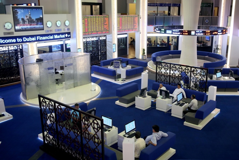أسهم الإمارات تغلق على انخفاض بعد تراجع الأسواق العالمية