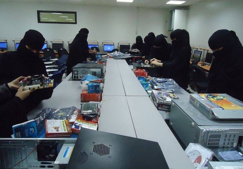 بنك المنشآت لـ "الاقتصادية": 75 مليون ريال حجم تمويلات سيدات الأعمال وقريبا الإعلان عن شراكات مع صناديق تنموية