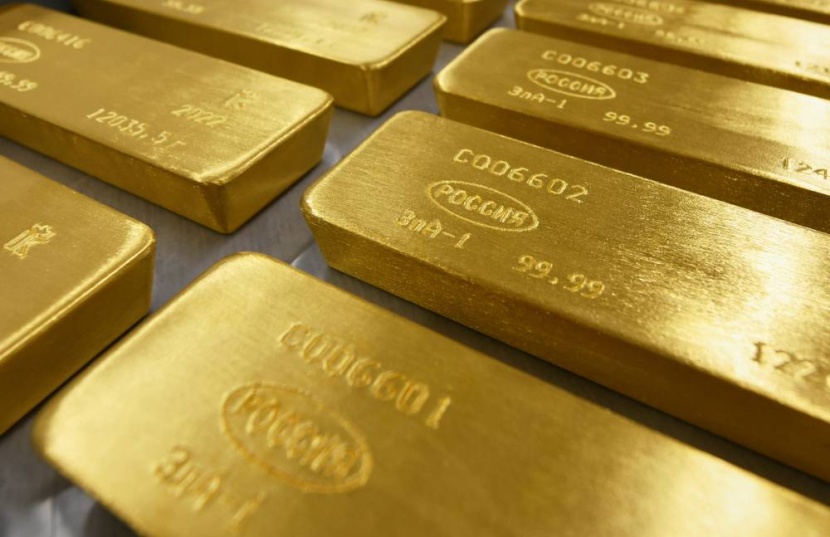 الذهب يتراجع 1 % مع انحسار المخاوف من اتساع الصراع في الشرق الأوسط