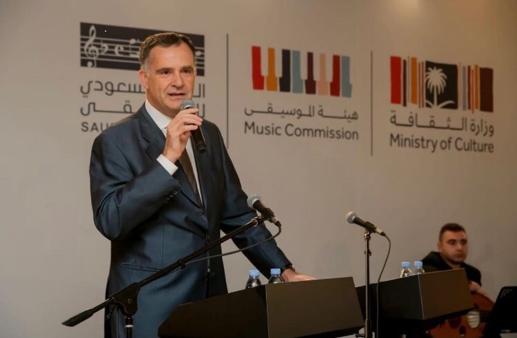 سفير الاتحاد الأوروبي في الرياض لـ "الاقتصادية": لا رسوم إضافية على تأشيرة شنغن  5 أعوام للسعوديين