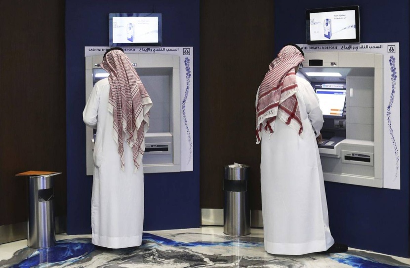 "إس آند بي": نمو قروض البنوك الخليجية الكبرى 7.5 % في الربع الأول مع ارتفاع الفائدة