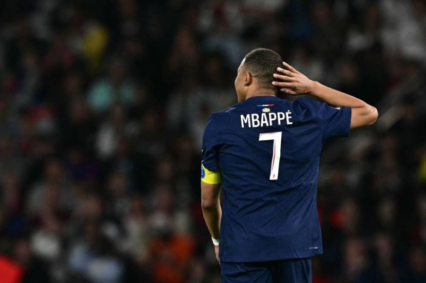 بيع القميص الأخير لمبابي بأكثر من 11 ألف يورو