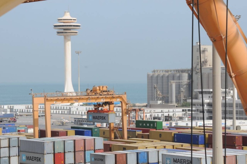 ميناء الدمام يستقبل 6 رافعات تعزز تطوير البنية التحتية والتعامل مع السفن العملاقة