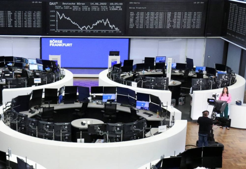 الأسهم الأوروبية تغلق مرتفعة بفضل توقعات خفض الفائدة