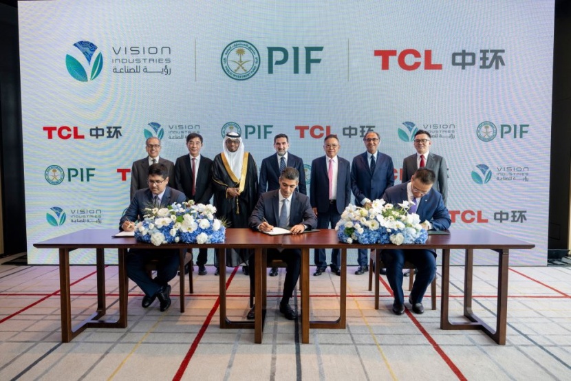 الصندوق السيادي السعودي يعزز توطين صناعات الطاقة المتجددة بإطلاق 3 مشاريع 